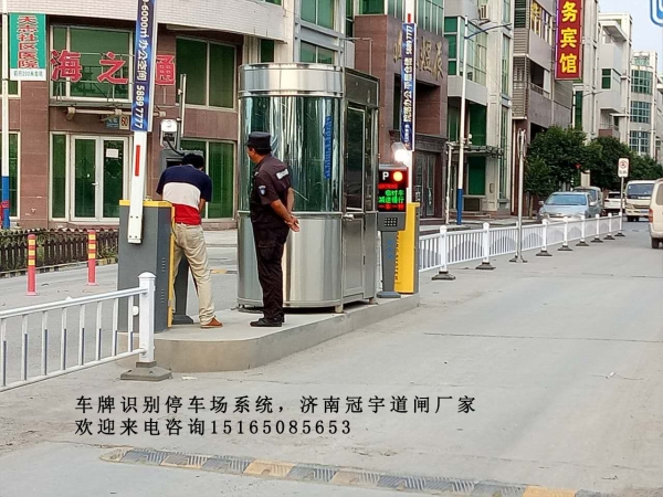 单县高密安丘车辆进出识别系统，济南冠宇道闸